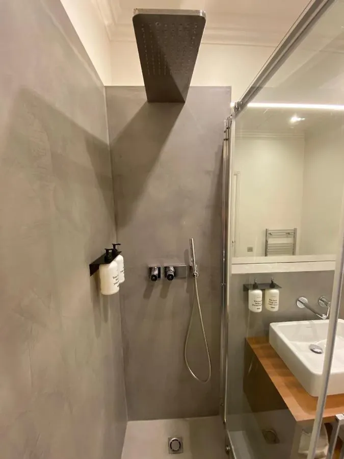 Uma Suites Rambla Catalunya 22 バルセロナ 0*,